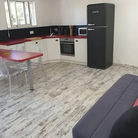 Maisonnette A Sur 2 Personnes *