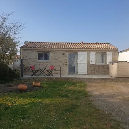 Maisonnette A Sur 2 Personnes Ferienhaus *